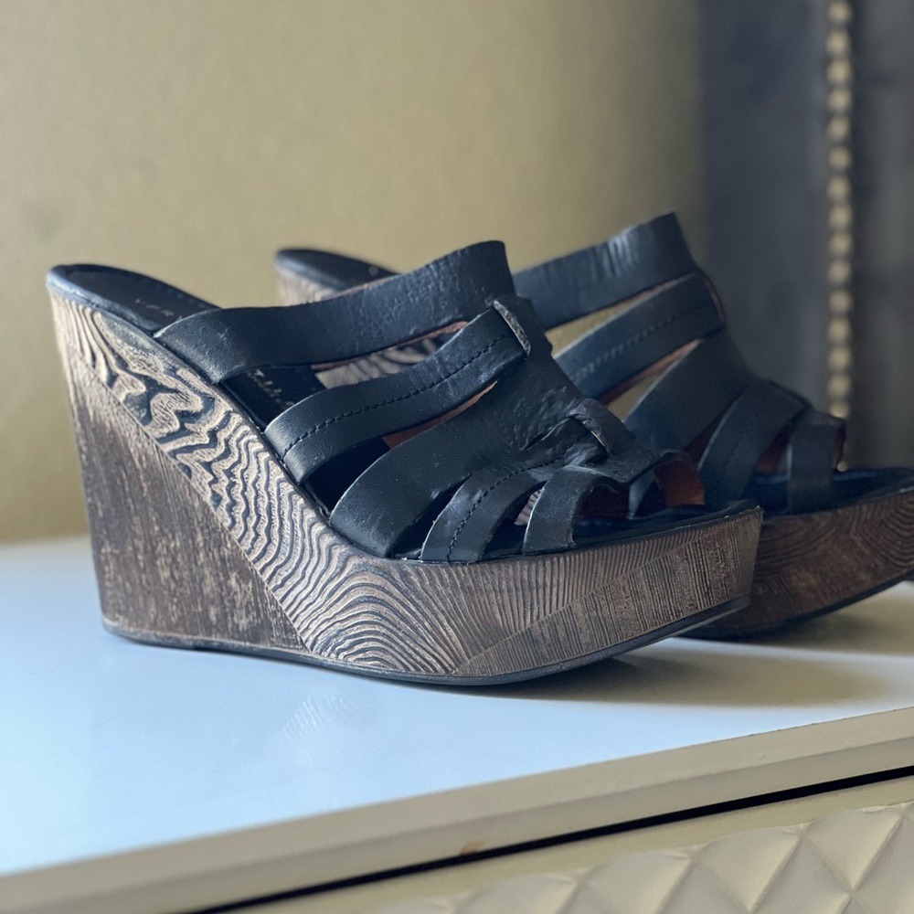 Elegant Black Wedge Sandals